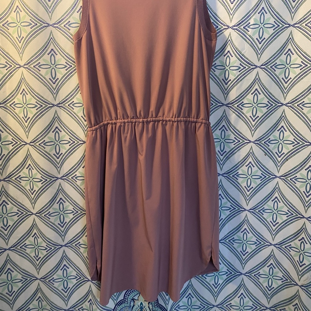 Athleta Mauve Sleeveless Midi Dress in EUC WITH Tie Waistband and Scoop Neck - Picture 3 of 3